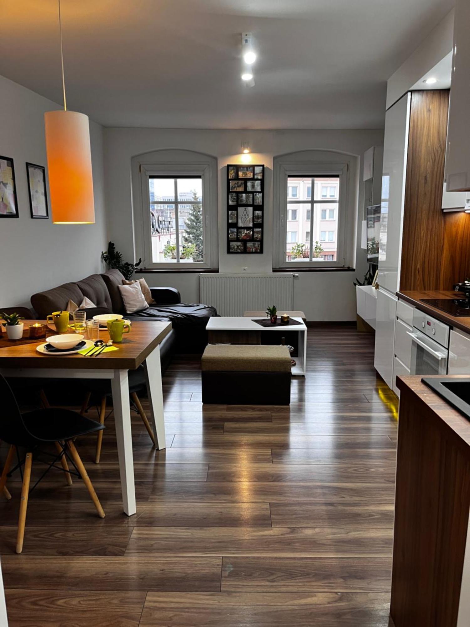 Apartament Crooked Stairs Zielona Góra Kültér fotó